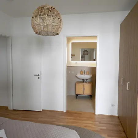 Appartement Luxurioeses 4-zimmer-apt Im Boho-stil I Top-lage I Familienfreundlich I Terrasse I Grosser Garten I Kueche I Netflix I Kostenloser Parkplatz I 105 M2 Eltville am Rhein