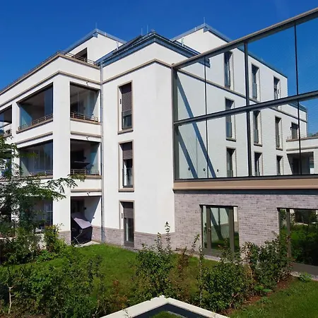 Luxuriöses 4-zimmer-apt Im Boho-stil I Top-lage I Familienfreundlich I Terrasse I Großer Garten I Küche I Netflix I Kostenloser Parkplatz I 105 M2 Eltville am Rhein