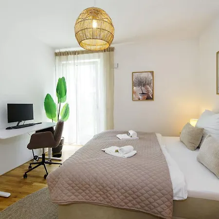 Appartement Luxurioeses 4-zimmer-apt Im Boho-stil I Top-lage I Familienfreundlich I Terrasse I Grosser Garten I Kueche I Netflix I Kostenloser Parkplatz I 105 M2 Eltville am Rhein