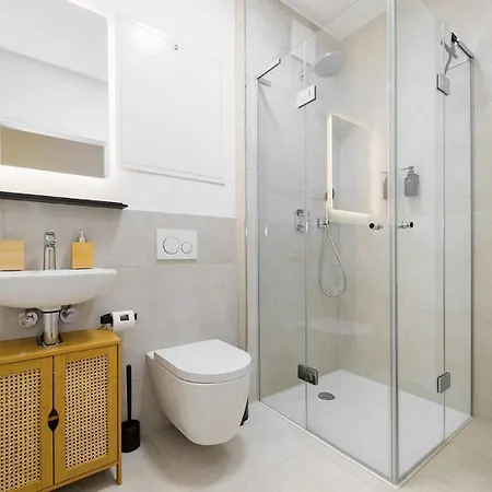 Appartement Luxurioeses 4-zimmer-apt Im Boho-stil I Top-lage I Familienfreundlich I Terrasse I Grosser Garten I Kueche I Netflix I Kostenloser Parkplatz I 105 M2